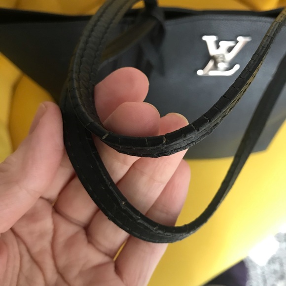 ❤️SOLD❤️ Louis Vuitton Lockme Cabas Leather Tote - Picture 11 of 14